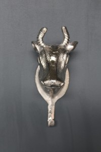 WIESZAK BULL
